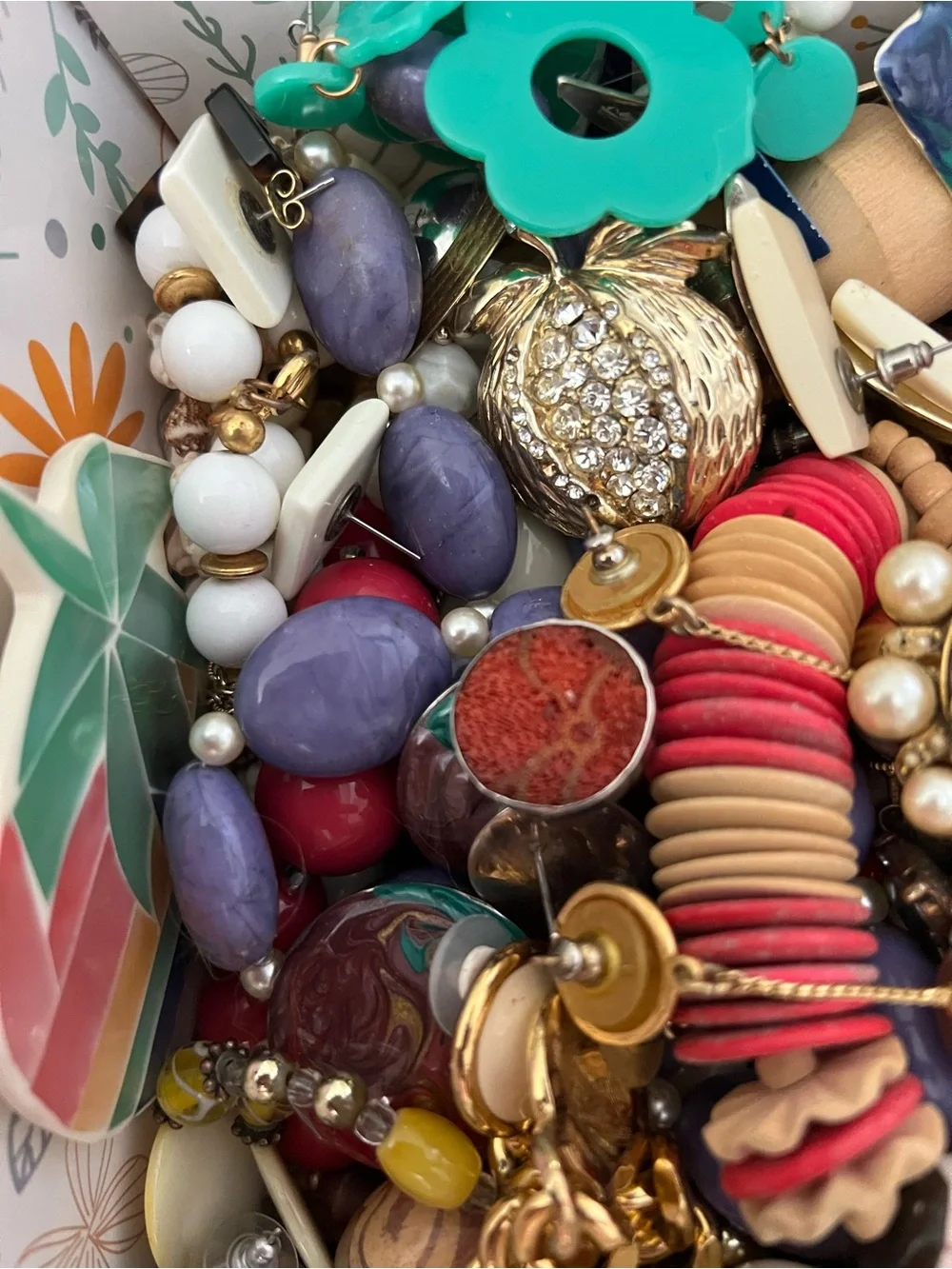 Assorted Women's Fashion Jewelry - Vintage Multicolor Statement Accessories